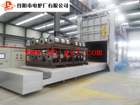 臺(tái)車式淬火爐